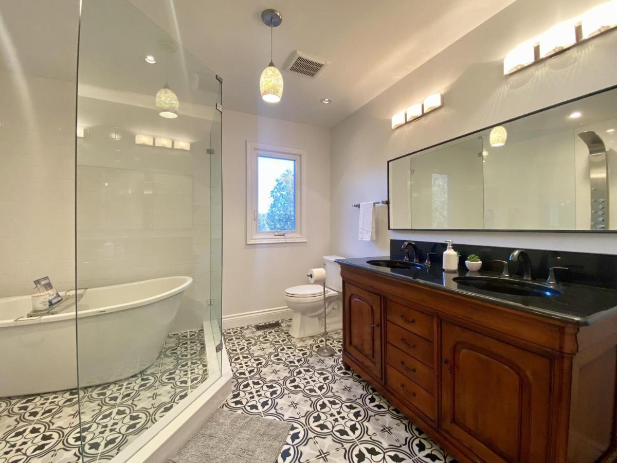 5000+ Sqft Cottage Near Toronto Bolton Екстер'єр фото